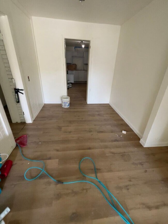 Foto del edificio - Spacious 5-Bedroom Family Home for Rent in...