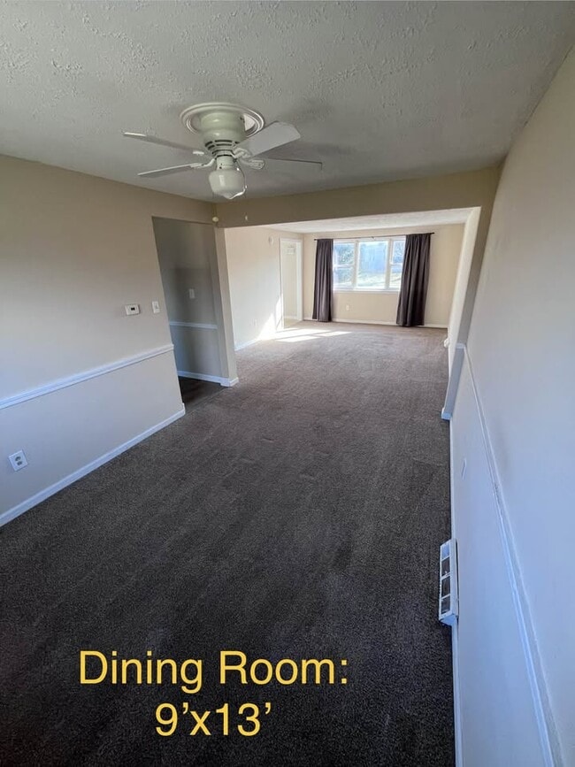 Building Photo - 5757 Glendale Dr