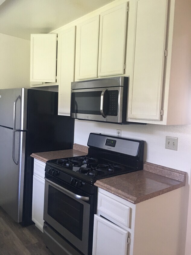 Foto principal - 1409 Hemlock Ave