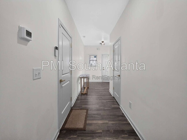 Foto del edificio - 4925 Lower Elm St