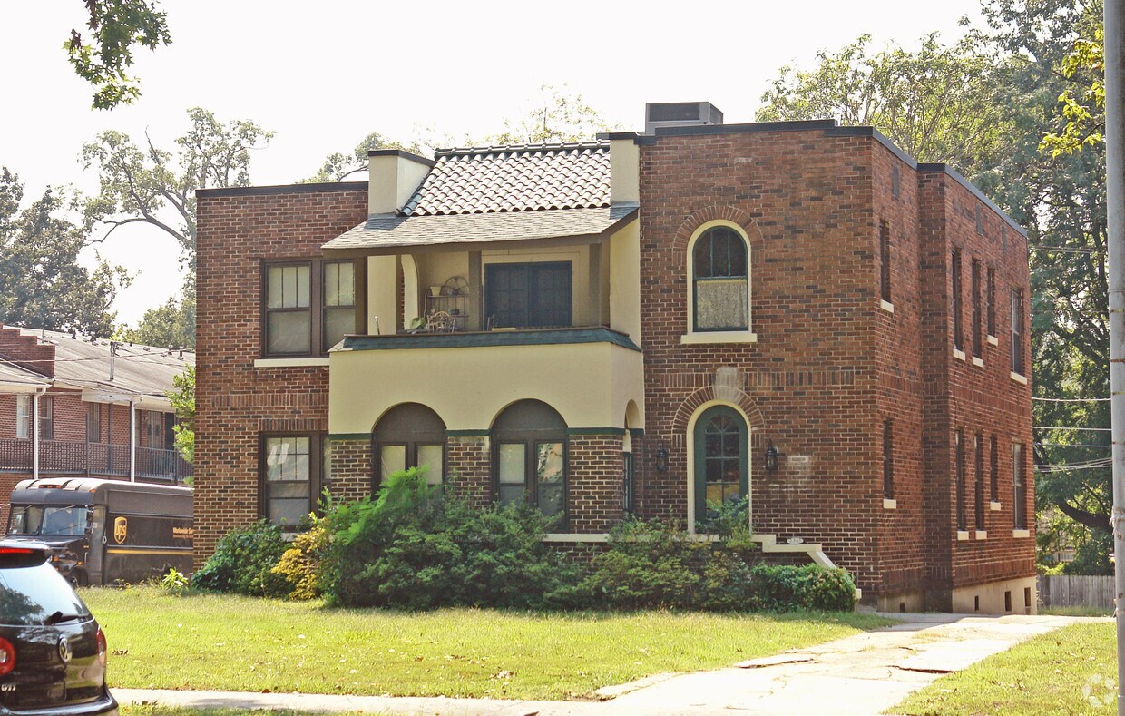2305 Madison Ave, Memphis, TN 38104 Apartments in Memphis, TN