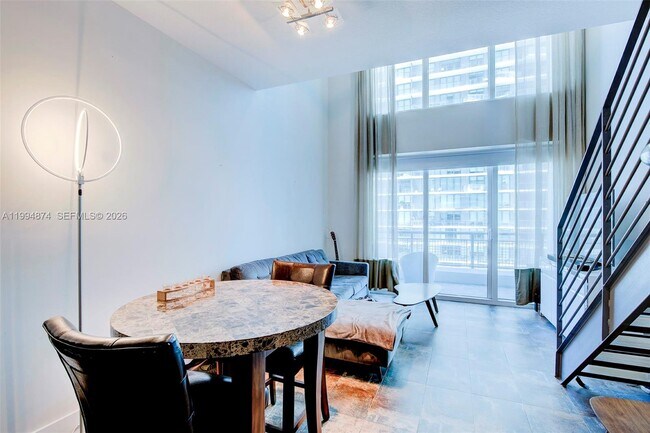 Foto del edificio - 60 SW 13th St