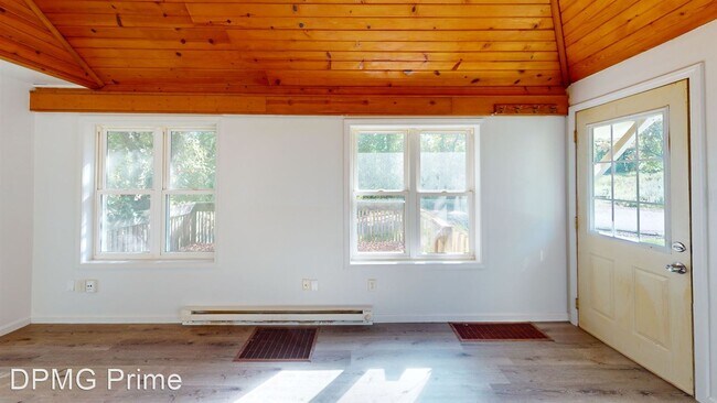 Foto del edificio - 1 br, 1 bath House - 2812 Vermont St.