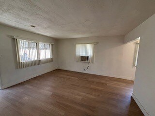 Foto del edificio - 1430 Benito Ave