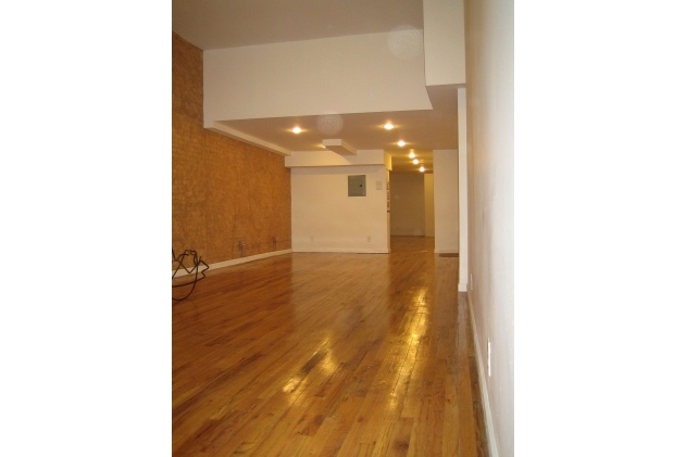  - 455-457 W 43rd St