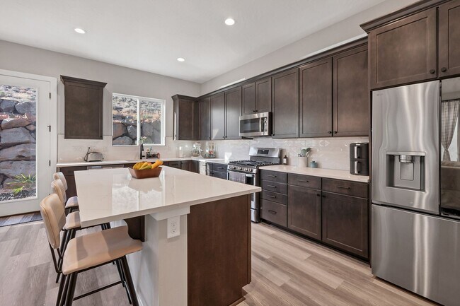 Building Photo - Modern 3 Bedroom Home with Rooftop Terrace & Resort-Style Amenities Near Tech Ridge