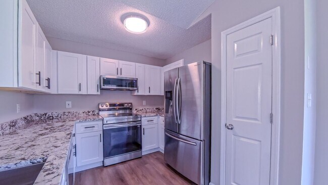 Foto del edificio - Charming 3BR House in Raleigh