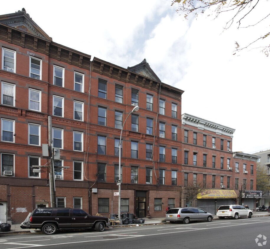 Building Photo - 1084 Bedford Ave