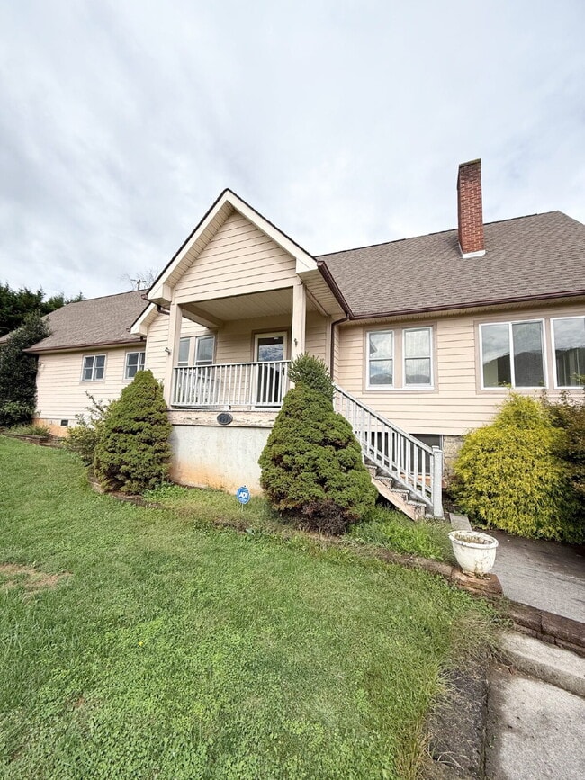 Foto del edificio - Spacious 3 Bed, 3 Bath Home in Ratcliff Cove Community – Available Soon!