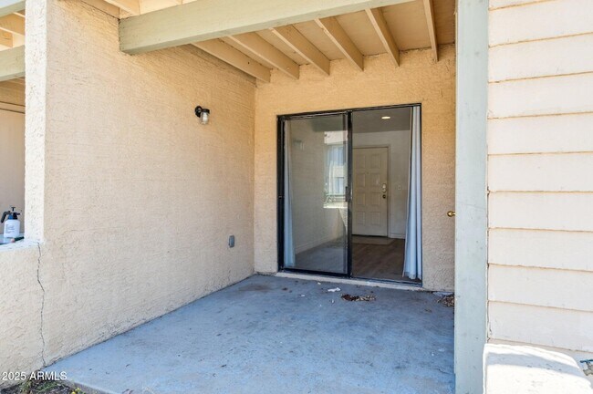 Foto del edificio - 5236 W Peoria Ave