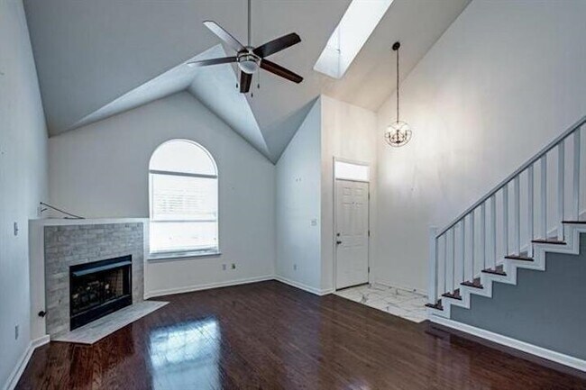 Building Photo - 1358 Pawnee Pointe Ct