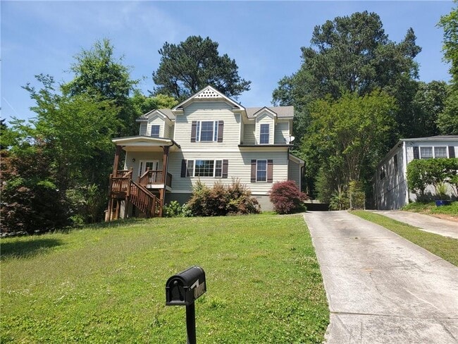 Building Photo - 1084 Country Ln NE