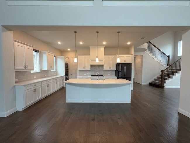 Building Photo - 7021 Lookout Ln