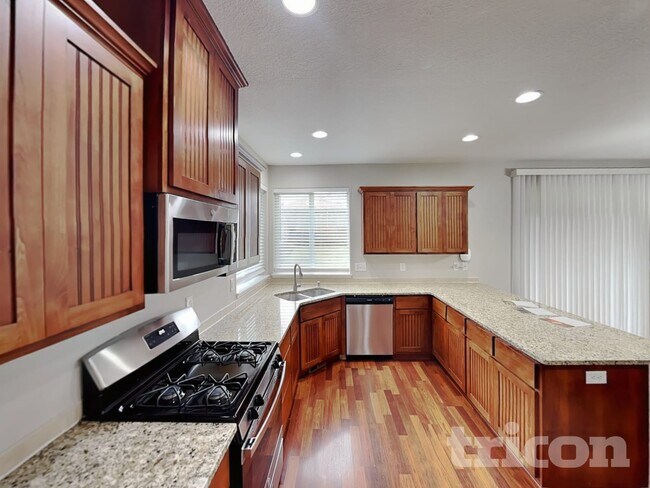 Building Photo - 6500 NE 86th Ave