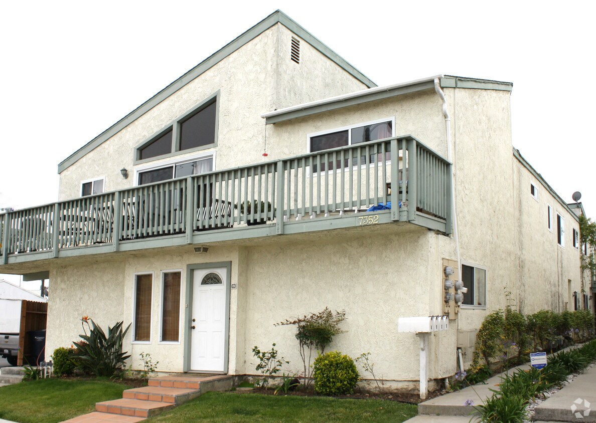 Building Photo - 7352 Garfield Ave