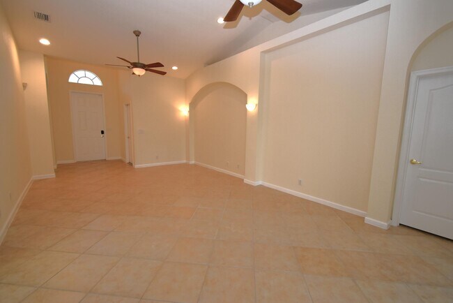 Building Photo - 5628 Spanish River Rd