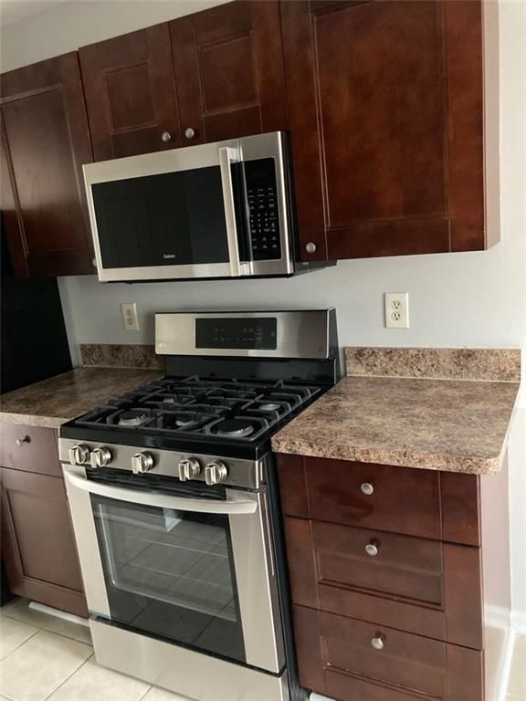 Building Photo - 925 Mill Stone Dr