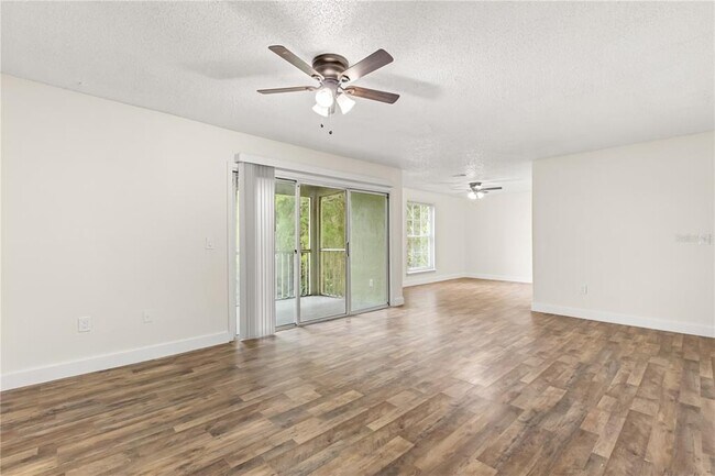 Foto del edificio - 4038 Versailles Dr