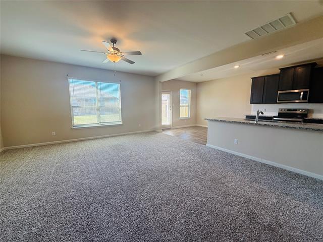 Foto del edificio - 1044 Maidenhair Ln