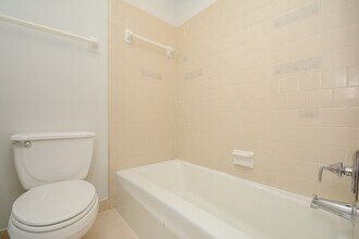 Building Photo - 7222 Pella Dr