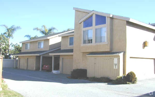 Building Photo - 4791 James Cir