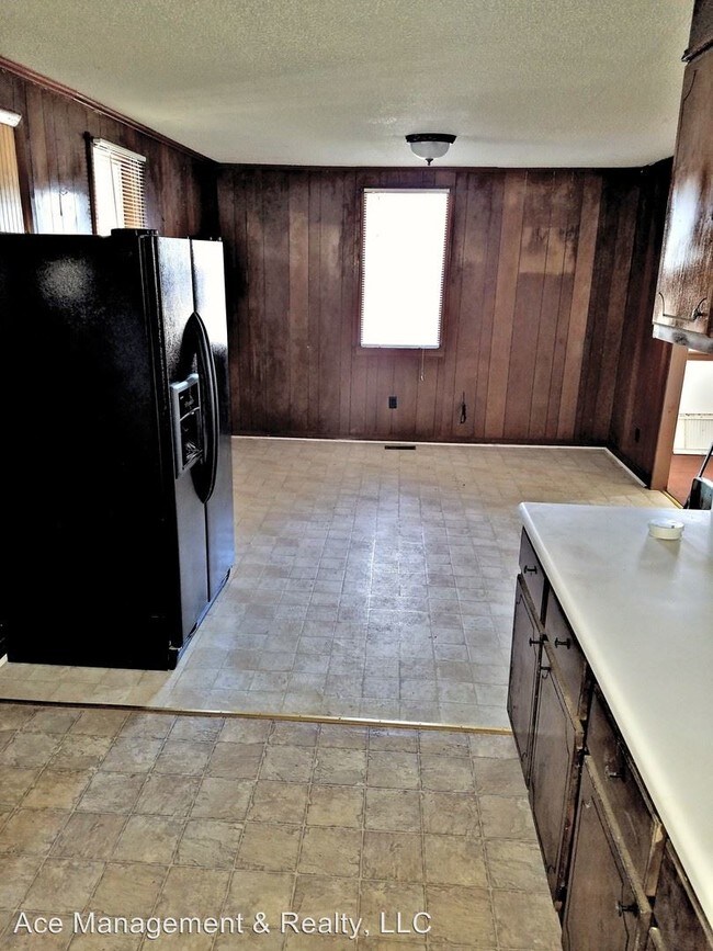 Building Photo - 3 br, 1 bath House - 3233 Moulton Danville Rd