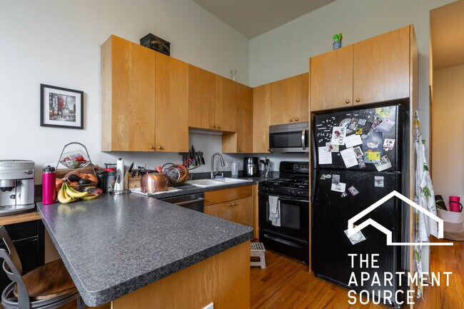 Foto del edificio - 1446 N Leavitt St