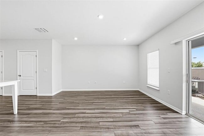 Foto del edificio - 10715 Ironwood Tree Wy