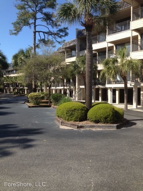Primary Photo - 23 S Forest Beach Dr