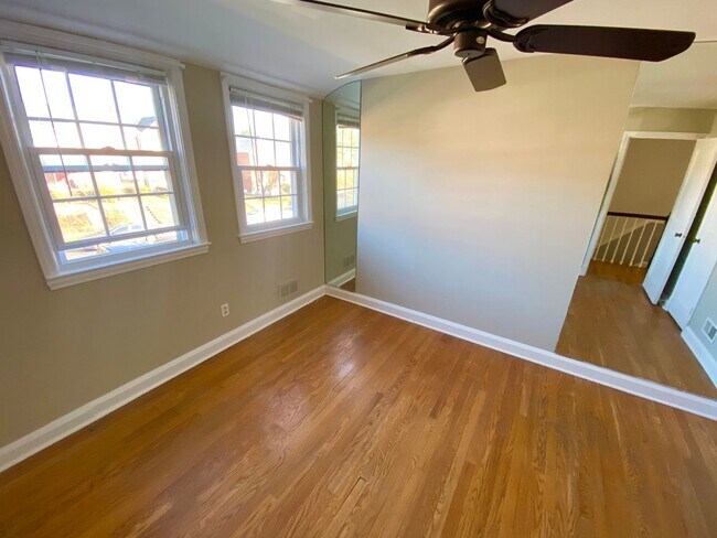 Building Photo - Beautifully Updated 3Bed/2 Bath Towson Hom...