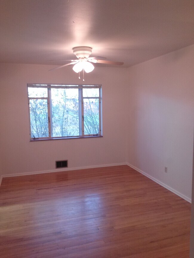 Building Photo - 2982 S Zenobia St