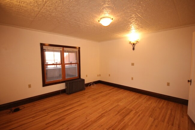 Building Photo - 211 Central Ave