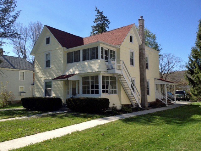 Primary Photo - 18 Sherman Ave