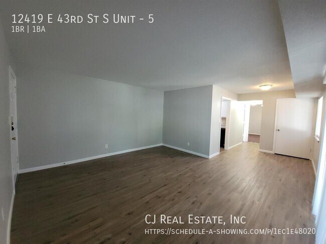Building Photo - 12419 East 43rd St S