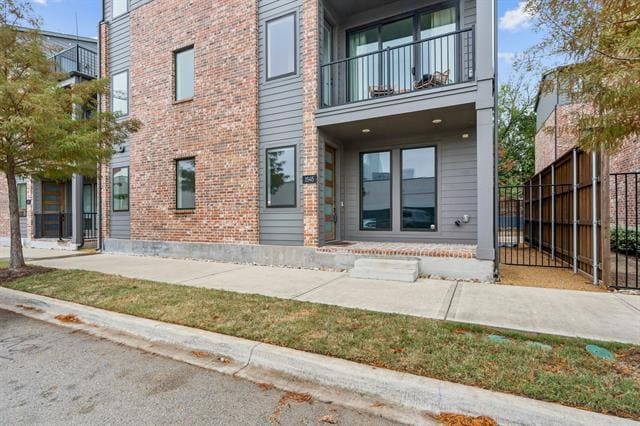 Building Photo - 1545 Cosette Dr