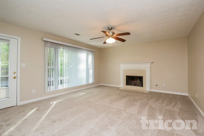 Building Photo - 2255 Hamilton Parc Ln