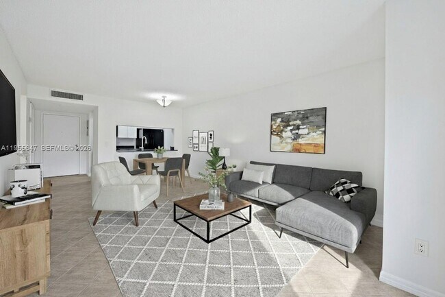 Foto del edificio - 10001 W Atlantic Blvd