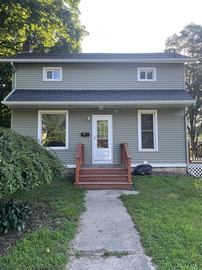 Building Photo - 503 East St