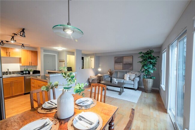 Foto del edificio - Modern and Urban Condo for Rent in Fremont!