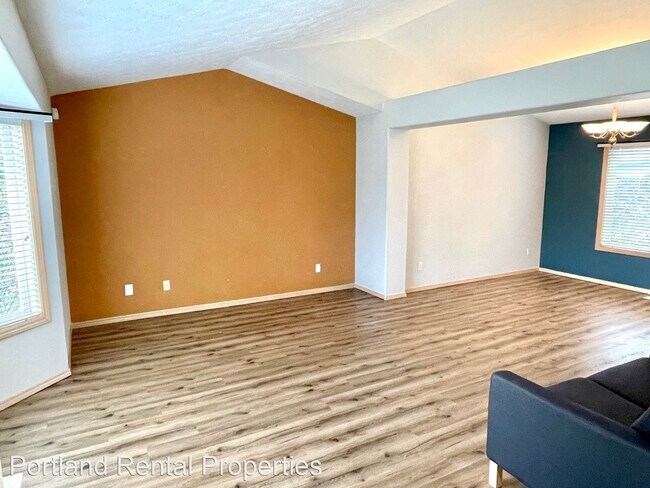 Building Photo - 4 br, 2.5 bath House - 3641 NE 149th Ave.