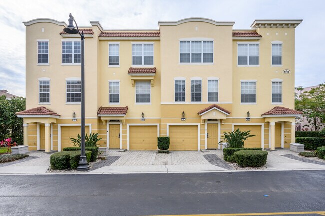 Building Photo - 5050 Tideview Cir