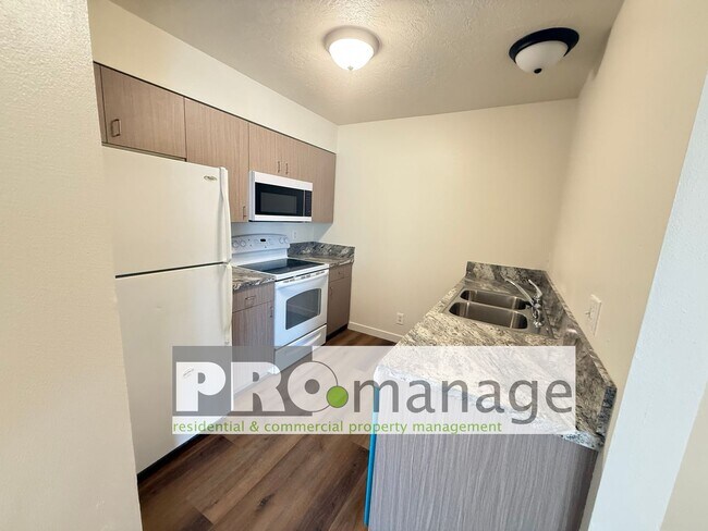 Foto del edificio - 2137 Stace St
