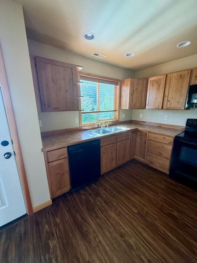 Foto del edificio - 3 Bedrooms 2 1/2 Bathroom Townhouse
