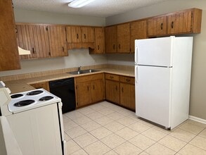 Building Photo - 422 Prince Ln