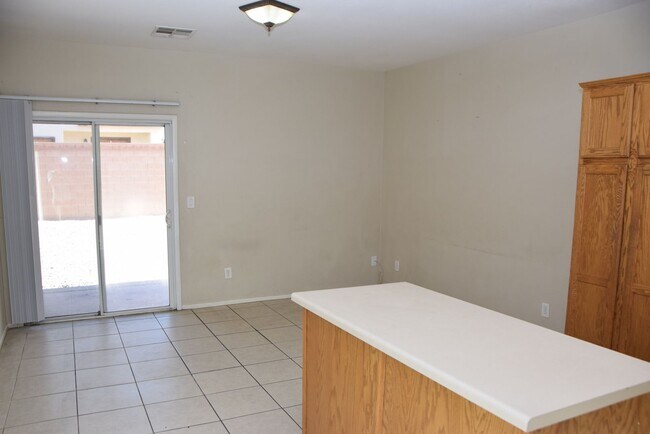 Foto del edificio - NORTH - 2 STORY HOME - 89081