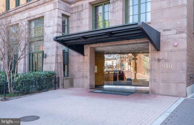 Foto del edificio - 910 M St NW
