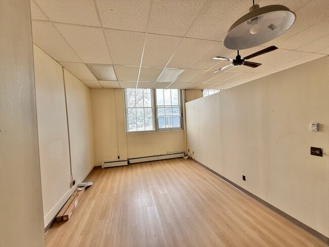 Building Photo - 181 Main St