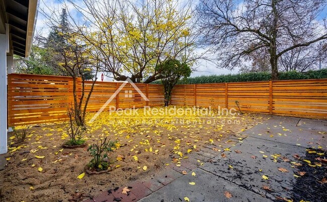 Foto del edificio - Updated Citrus Heights 3bd/2ba Home with 4...