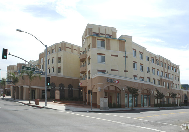 Building Photo - Alhambra Regency Plaza