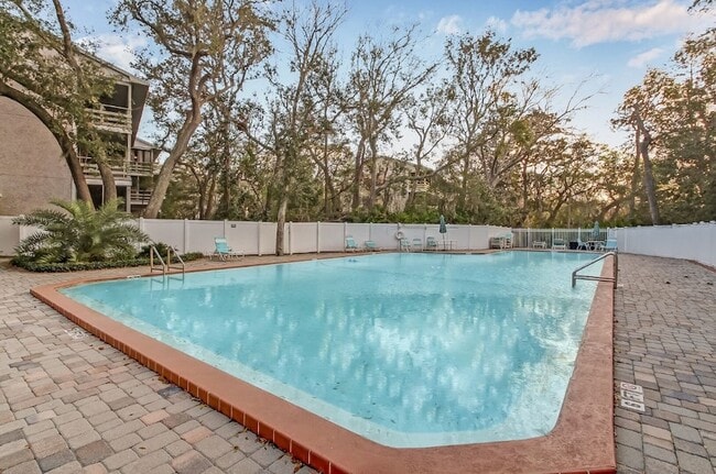 Foto del edificio - 2328 Sadler Rd